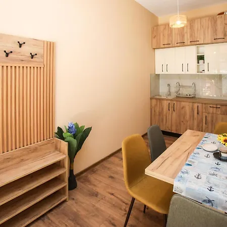 Complex Nestinarka *