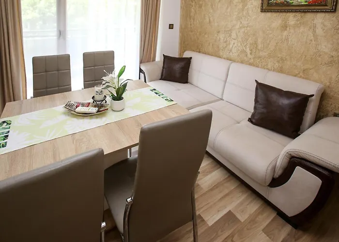 Complex Nestinarka 公寓 *