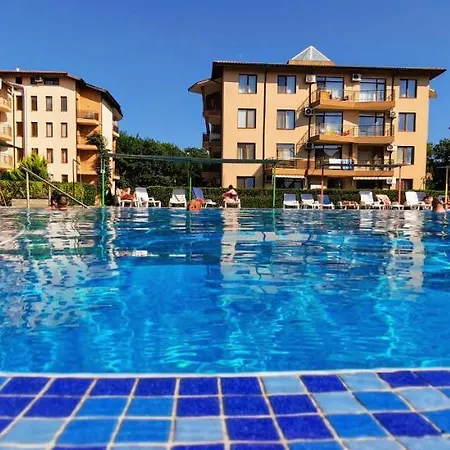 Complex Nestinarka Carewo
