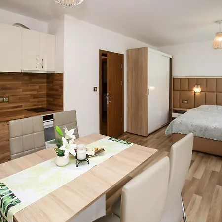 Apartmán Complex Nestinarka Carevo