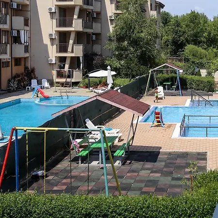 Complex Nestinarka * Carevo