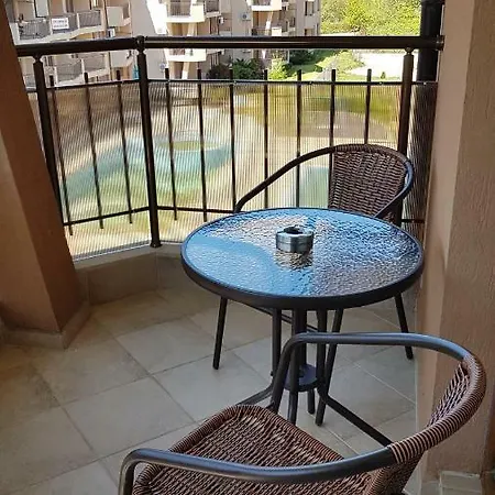 Complex Nestinarka 사레보