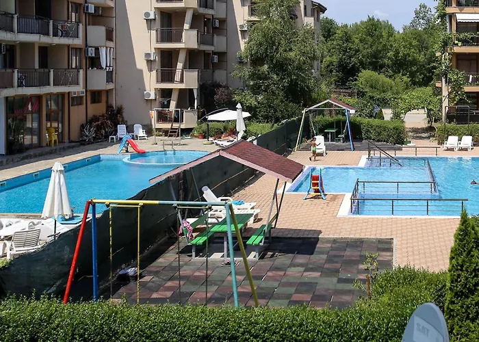 Complex Nestinarka * ツァレヴォ